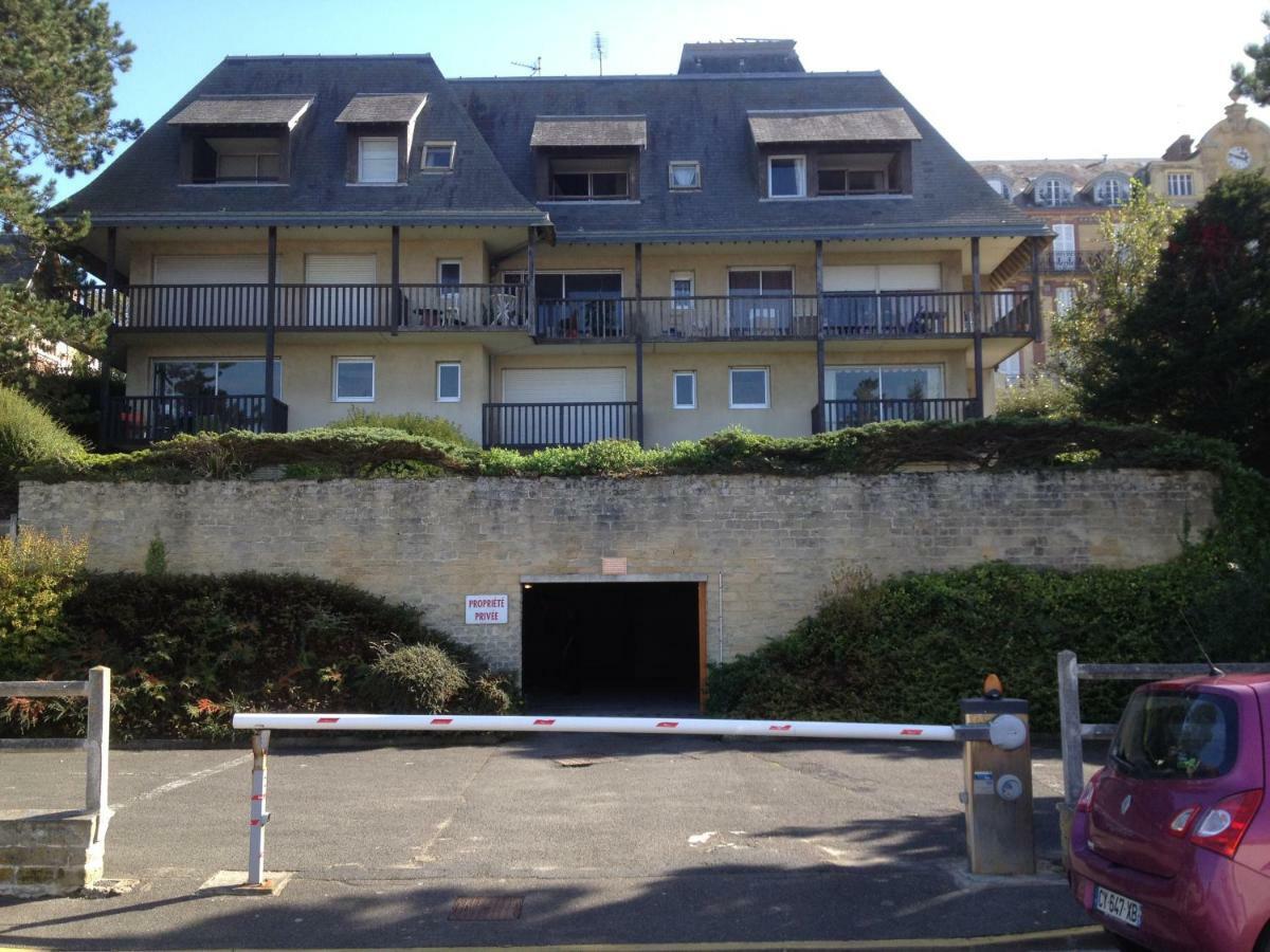 Residence Le Crisenoy Houlgate Exterior photo